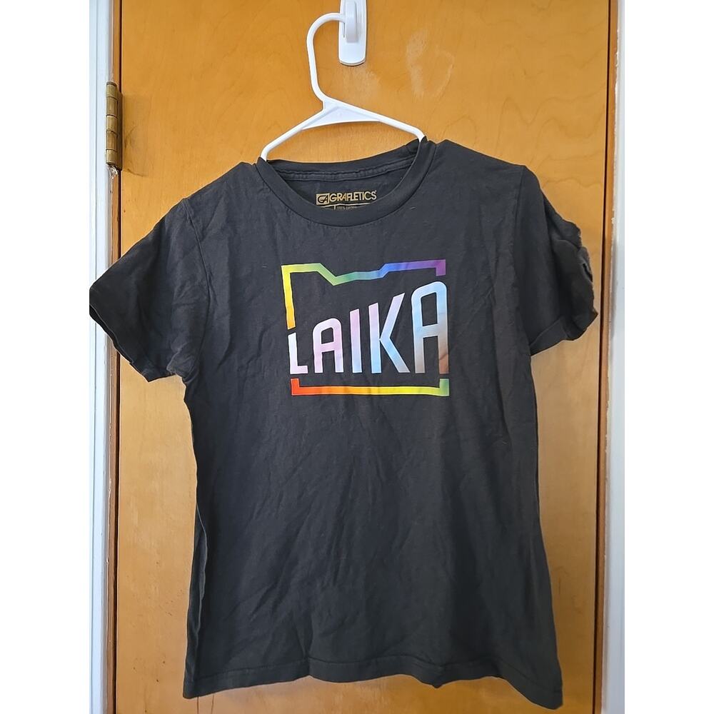 Coraline Laika T-shirt Size Large Teen Size Grey Color
